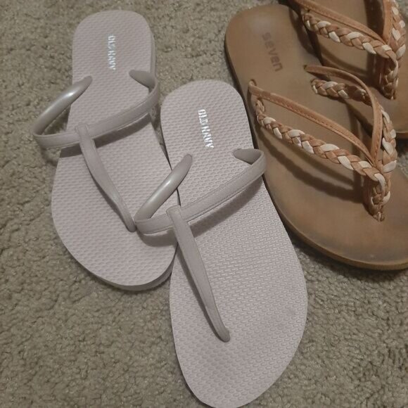 Seven and Old Navy Slippers size 6 - Picture 3 of 5